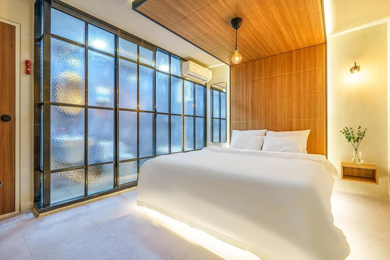 **  Hotel Less Seúl Corea del Sur